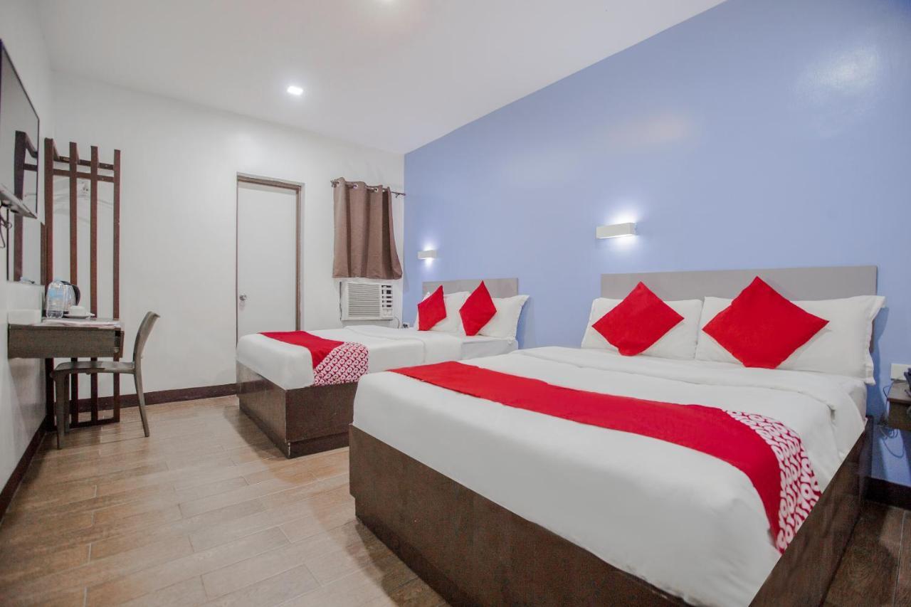 Oyo 637 Fox Hotel Bandar Quezon Luaran gambar