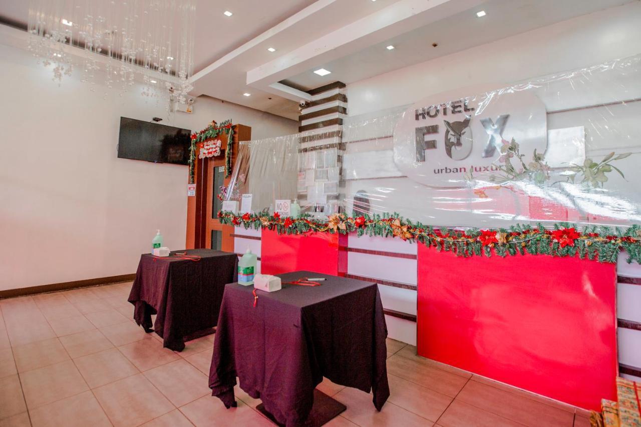Oyo 637 Fox Hotel Bandar Quezon Luaran gambar