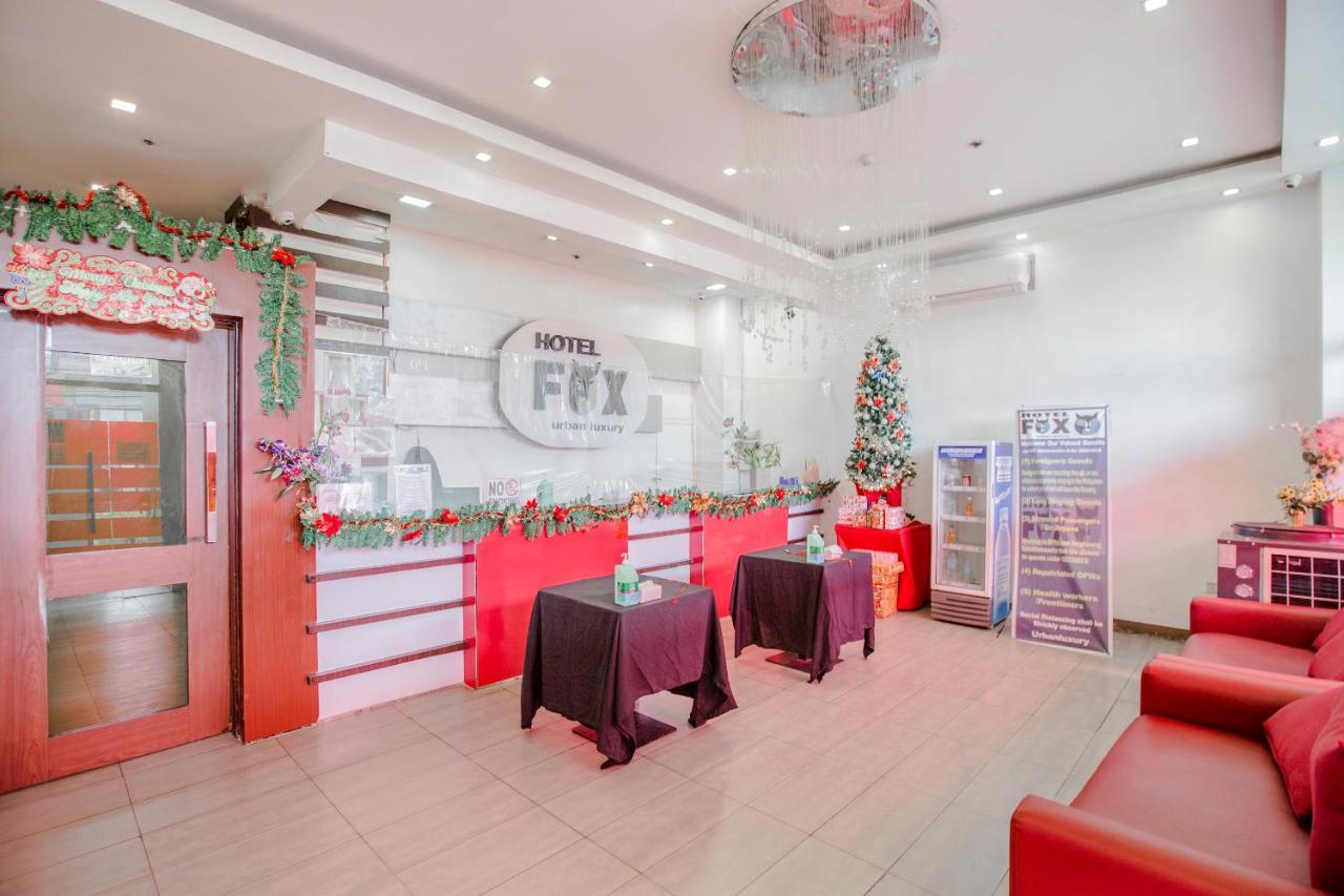 Oyo 637 Fox Hotel Bandar Quezon Luaran gambar