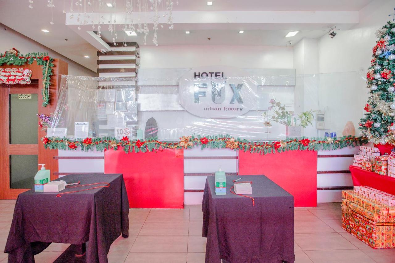 Oyo 637 Fox Hotel Bandar Quezon Luaran gambar